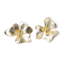 再次上架【2片】三片看起來會動的花瓣~霧面金吊飾、零件 第1張的照片