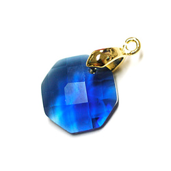 SALE【1個】Royal BlueブルーカラーCZ 八角形ゴールドチャーム、パーツ 1枚目の画像