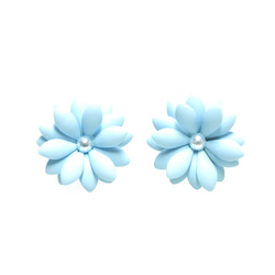 SALE【1對】鈦芯！柔和的藍色18花瓣~FLOWER耳環，配件 第2張的照片