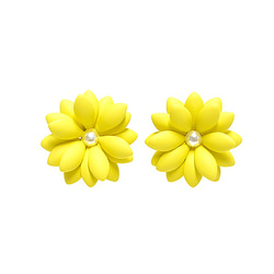 SALE【1ペア】チタン芯！イエローカラー18枚の花びら〜FLOWERピアス、パーツ 2枚目の画像