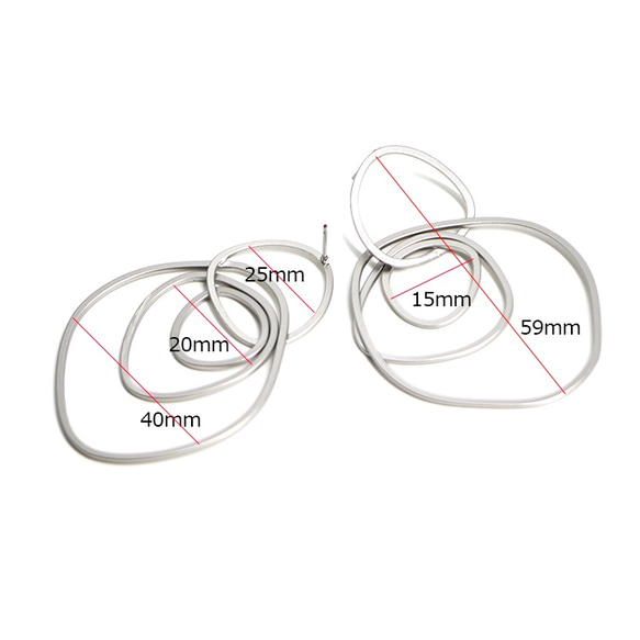 再次上架[1對]不規則超大！約59毫米四環啞光銀耳環，零件 第4張的照片