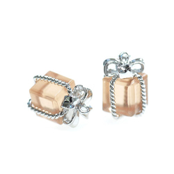 [2 件] P1787L 桃色玻璃珠寶盒中型銀色吊飾 第1張的照片