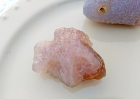 ▶ DearStone ◄ 在冰天雪地煎雞蛋。瑪瑙天然石、阿拉善瑪瑙、居家擺件、水晶原石 第2張的照片
