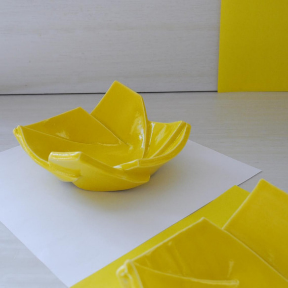 小鉢『ORIGAMI』（黄） 1枚目の画像