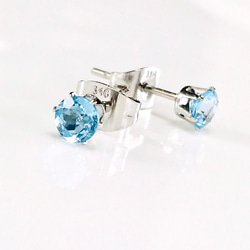 スイスブルートパーズのスタッドピアス サージカルステンレス316L☆11月誕生石 3枚目の画像