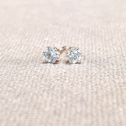 k14gf 11月誕生石☆アイスブルートパーズのプチスタッドピアス 3枚目の画像