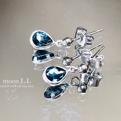 11月の誕生石　再入荷！〜シックブルーの雫〜 ロンドンブルートパーズのドロップカットピアス サージカルステンレス316L 3枚目の画像