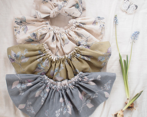 ○アンティークボタニカル 付け襟風フリルスタイ＆ヘアバンドセット〇