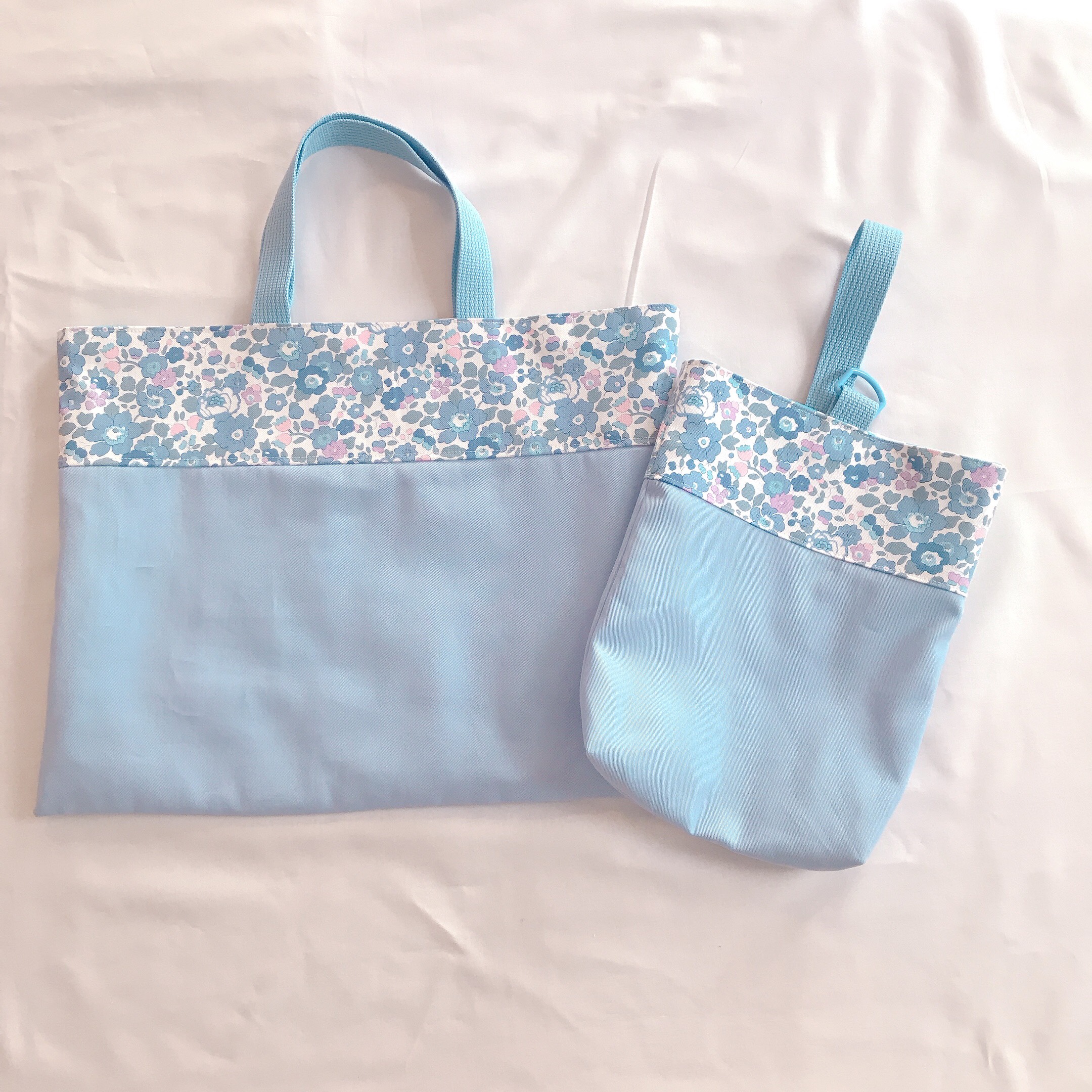 入園入学レッスンバッグ&シューズケース《リバティ・ベッツィ（水色）》