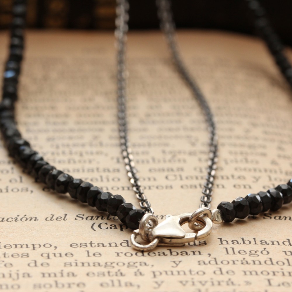 *black spinel&chain layeredネックレス