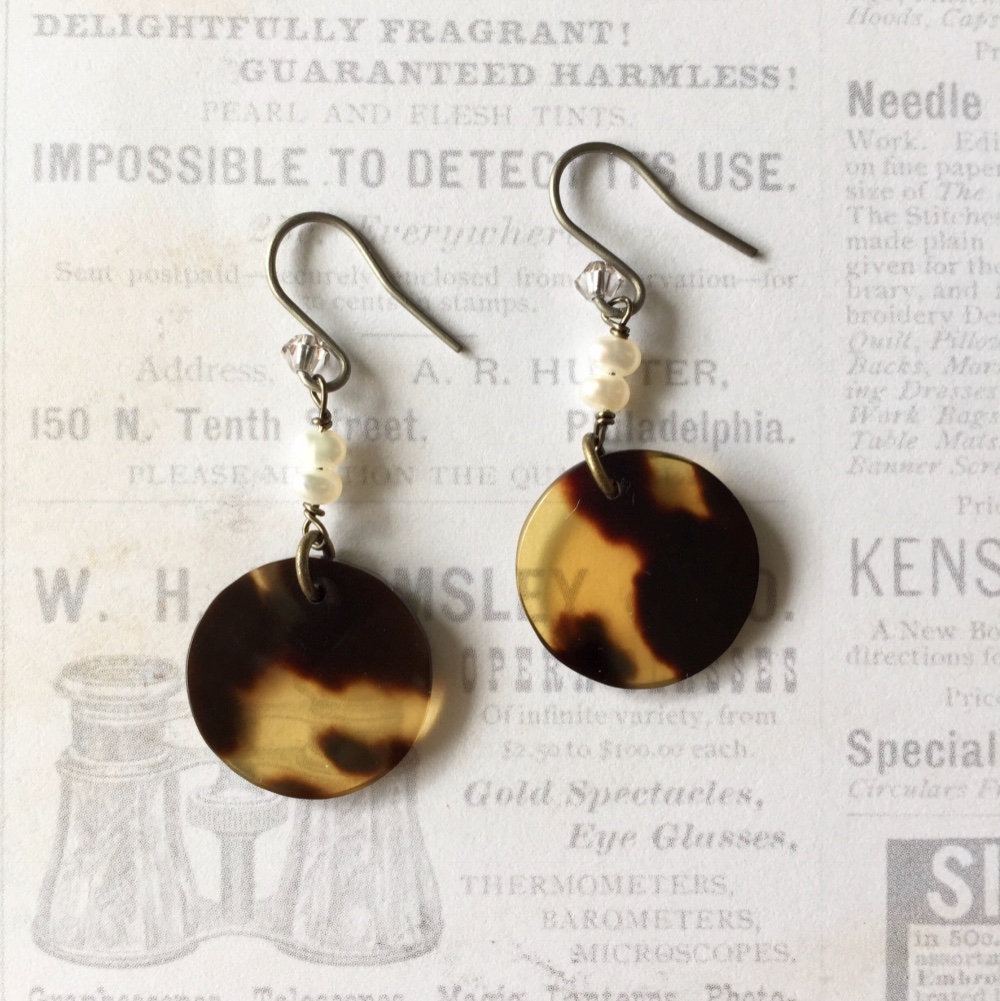 本べっ甲ピアス・ケシパール【イヤリングに取替え無料】