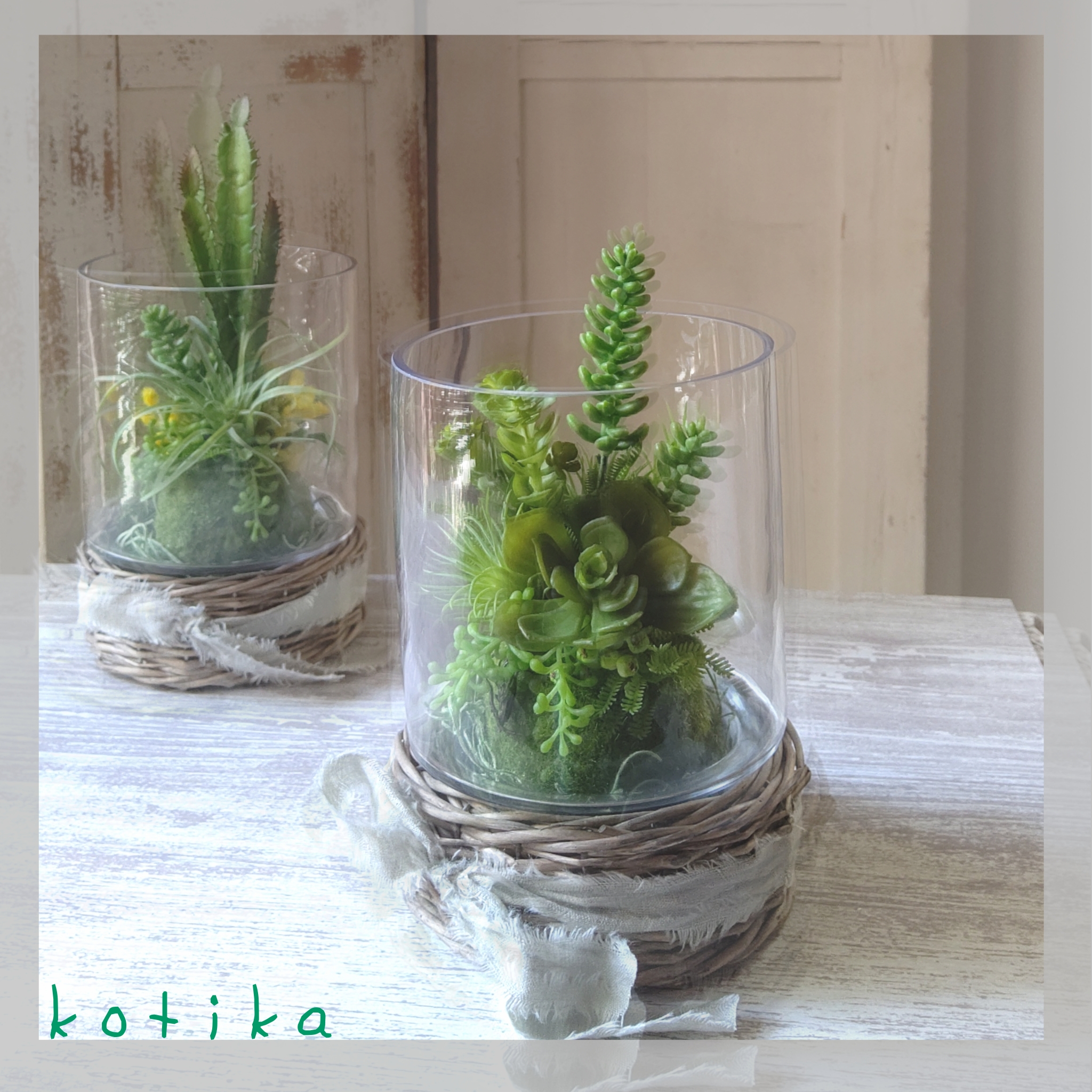 フェイクグリーンのテラリウムB／可愛い小さな多肉植物のアレンジメント♪