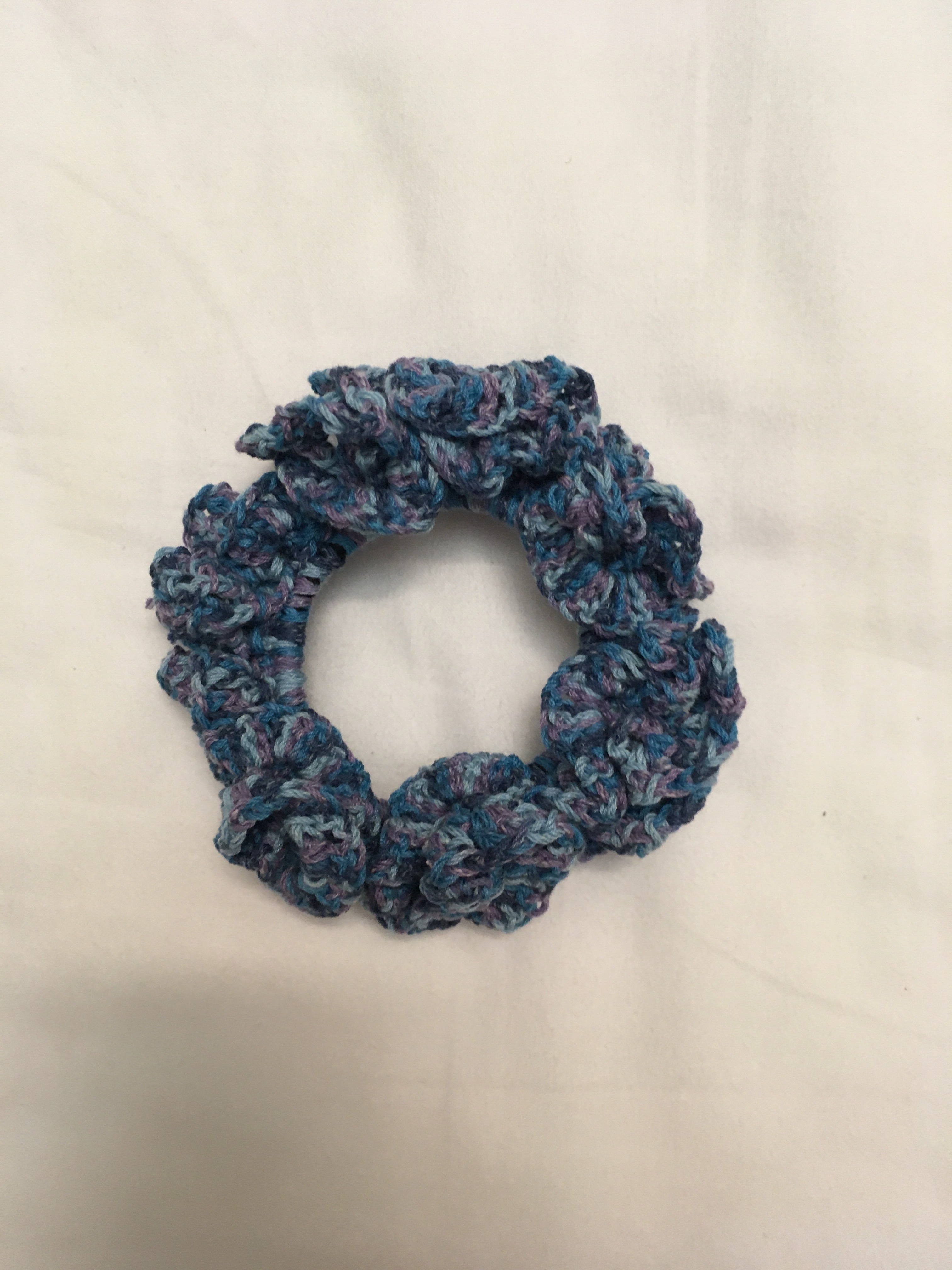 お取り置き可！かぎ針編みシュシュ・2段フリル・マーブル・ヘアアクセサリー・髪飾り