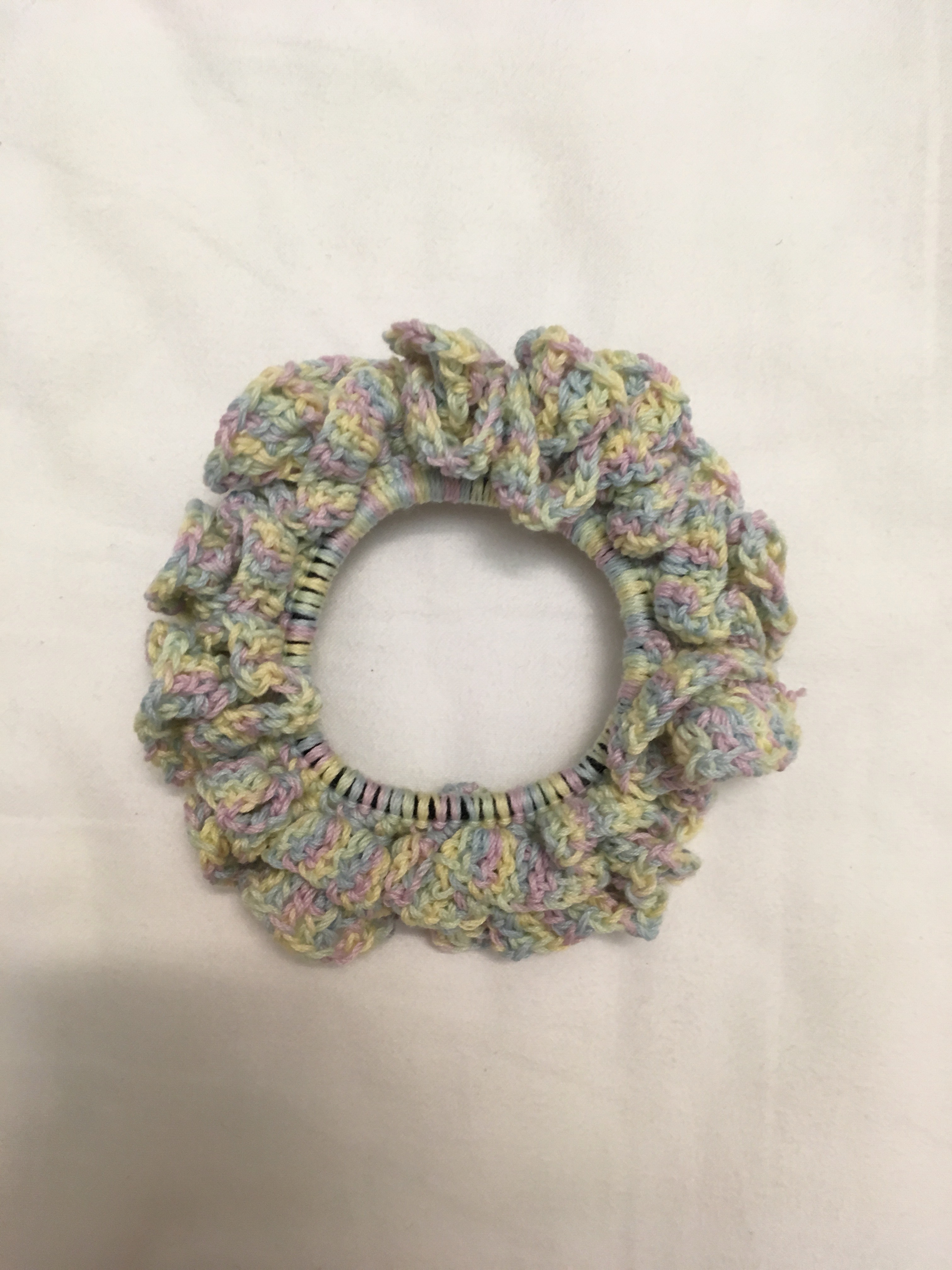 お取り置き可！かぎ針編みシュシュ・2段フリル・マーブル・ヘアアクセサリー・髪飾り