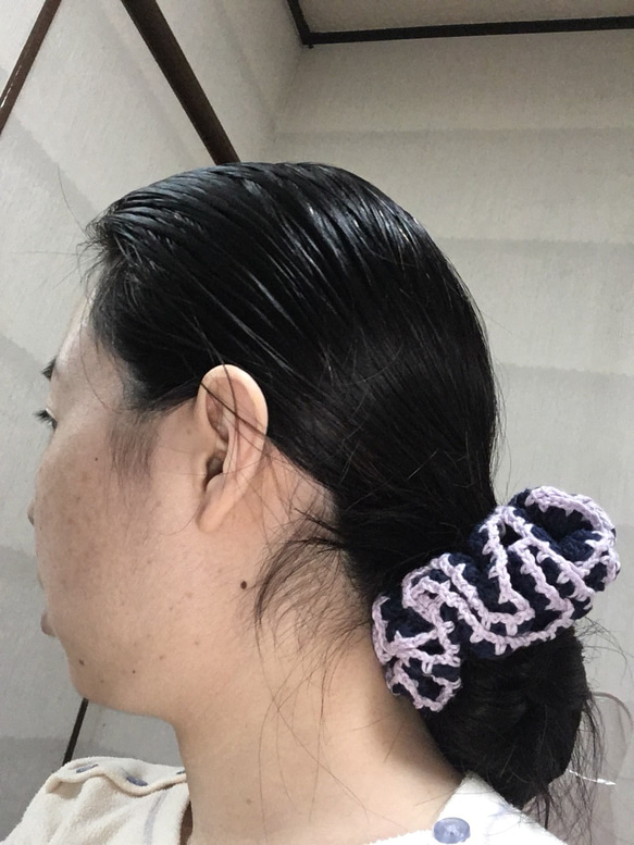 お取り置き可！かぎ針編みシュシュ・2段フリル・バイカラー・ヘアアクセサリー・髪飾り 2枚目の画像