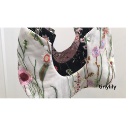 花柄刺繍スタイ（ピンク） 2枚目の画像