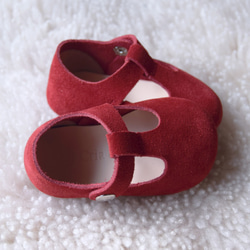 紅色T型真皮瑪莉珍嬰兒鞋 手工嬰兒鞋 彌月禮物 手作學步鞋 女寶寶禮物 滿月禮 紅色女寶寶嬰兒鞋 百日宴 第5張的照片