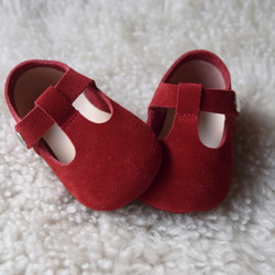 レッド新生児の靴　メリージェーンTバーシューズ　ベビーシューズ　ベビーギフト　出産お祝い　フラワーガール　 7枚目の画像