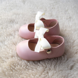 淺粉色女童鞋 嬰兒鞋 學步鞋 周歲照 週歲禮物 花童鞋 女寶寶童鞋 第2張的照片