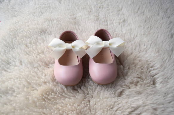 淺粉色女童鞋 嬰兒鞋 學步鞋 周歲照 週歲禮物 花童鞋 女寶寶童鞋 第3張的照片