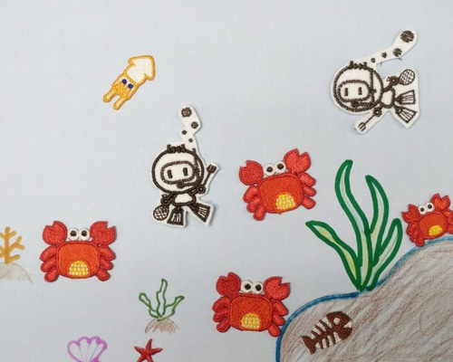 ハンドメイド フェルト ワッペン カニ な様 カニのワッペン 刺繍ワンポイント その他雑貨 けむ＆てと 通販 8812827