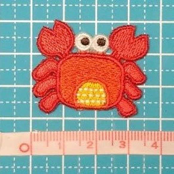 カニのワッペン　刺繍ワンポイント 2枚目の画像