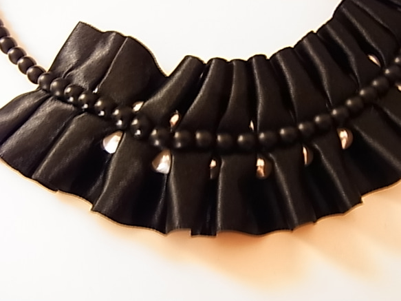 black ribbon necklace 2枚目の画像
