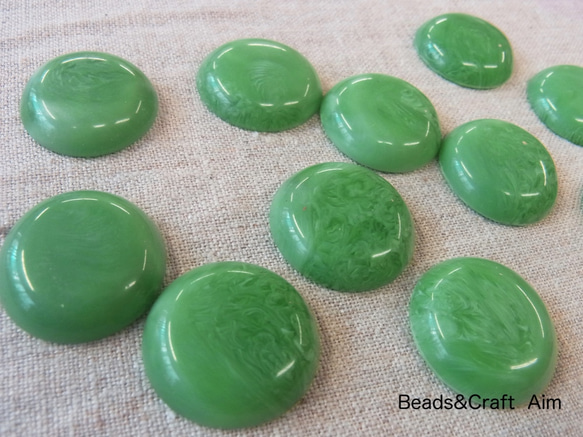 Vintageカボション アップルグリーン(2pcs) 1枚目の画像