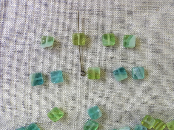 チェコガラス　スクエア　(30pcs) 3枚目の画像