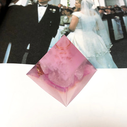 LOVE♡LOVE♡キューピットとローズクォーツのピンクオルゴナイト 2枚目の画像