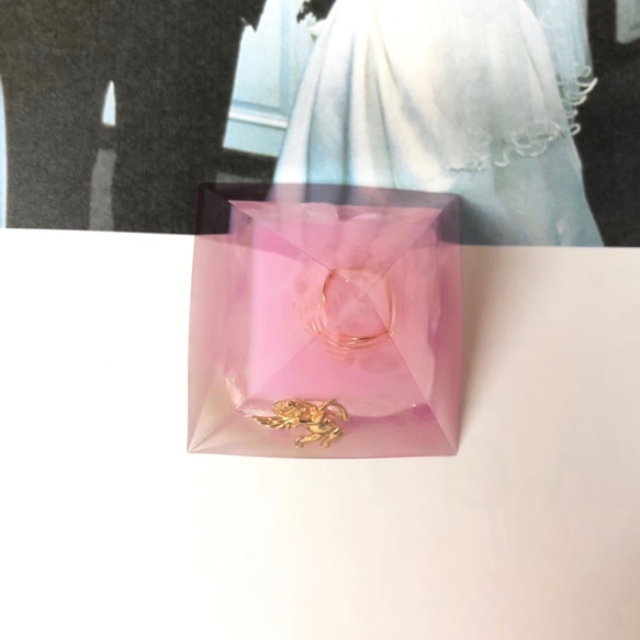 LOVE♡LOVE♡キューピットとローズクォーツのピンクオルゴナイト 3枚目の画像