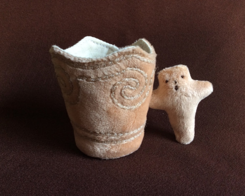 世界に一つだけの土偶 Amazon.co.jp: CHARM ハニワの土偶 (炭化)(高さ11.7cm