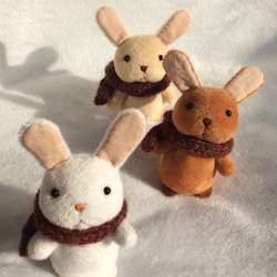 雪うさぎ♡冬うさぎちゃん 冬休みのうさぎ(白・ベージュ・茶色) ぬいぐるみ ikuko 通販 6562706