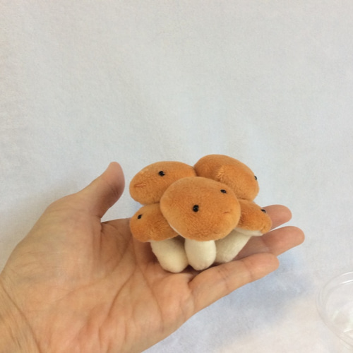 きのこさん(ひと株)【受注製作】 ぬいぐるみ ikuko 通販 きのこさん(ひと株)【受注製作】 ぬいぐるみ ikuko 通販