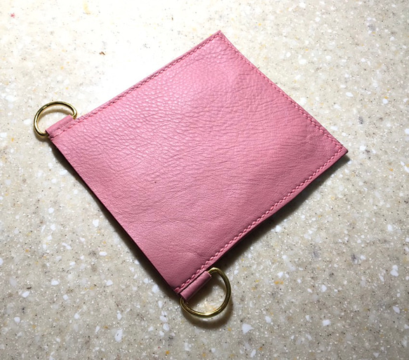 ピンクのレザーポケットペンケース 3枚目の画像
