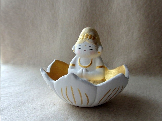 観音様　蓮の花