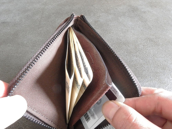 馬革　薄型の小さい財布です。Ｌファスナー小銭入れ。チョコ。　ミニ財布・コンパクト財布・ホース　レザー　 7枚目の画像