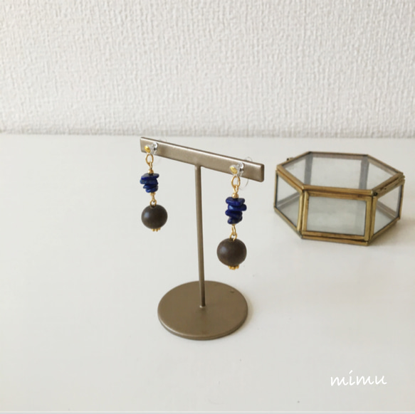 【9月誕生石】ラピスラズリ×wood earring [ノンホールピアス･ピアス] 3枚目の画像