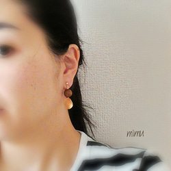 コロンとしたbrown wood&stardust round wave earring[ノンホールピアス］ 3枚目の画像