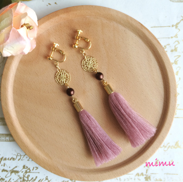 秋の可愛い色合い☆モーブピンク tassel earring[ピアス] 1枚目の画像