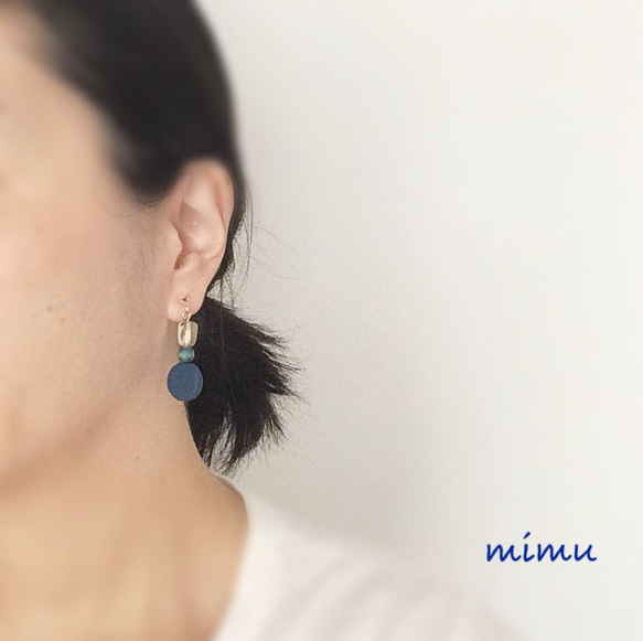 (再販)gold clear×smoky blue×navy wood earring[ピアス] 3枚目の画像