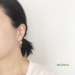 アンティーク感のあるgold×khaki earring[ノンホールピアス・ピアス] 3枚目の画像