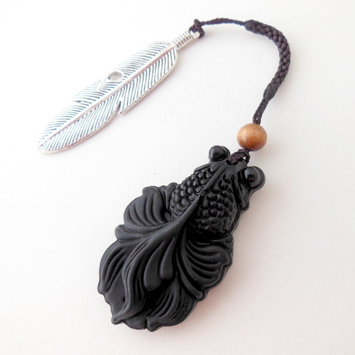 高品質 黒翡翠 黒でめきん・金魚 彫刻 根付 帯飾り 帯留め 美麗-BIREI 