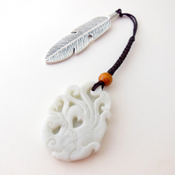 青海産翡翠 花彫刻ペンダント 22×35mm 和田白砡　根付 天然素材 置物 青海産翡翠 花彫刻ペンダント 22×35mm 和田白砡 根付 天然素材 置物