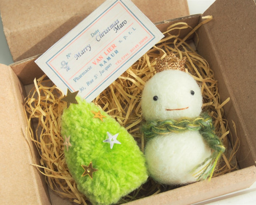 クリスマス 2022 森からのおくりもの 金の王冠 ゆきだるま ツリー 羊毛