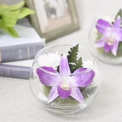 シロハナさま専用ページ…❁　プリザーブドグリーンと❁﻿ガラスの器の仏花...デンファレを白いお花に変えて…♪ 2枚目の画像