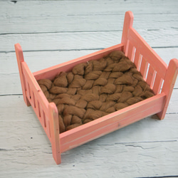 ニューボーンフォト 撮影用雑貨 箱 木箱 ベッド （ピンク）アンティーク風   縦42cm（内寸）タイプ 1枚目の画像
