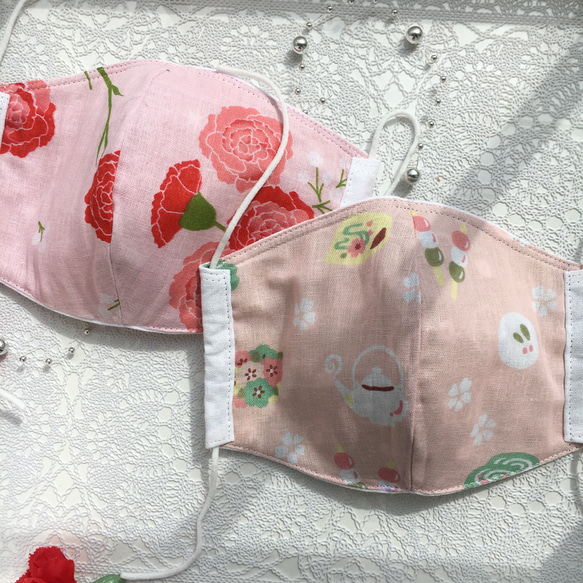 母の日ギフト限定BOX薔薇のハーバリウムとマスク2枚のセットLEDコースター付✨カーネーションと和菓子柄のマスク 4枚目の画像