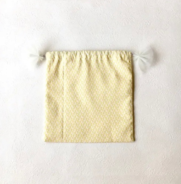 春色幾何柄の巾着ポーチbig【yellow】 4枚目の画像
