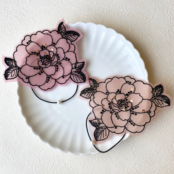 チュール刺繍・薔薇の精のヘアゴム 【pink beige】 4枚目の画像